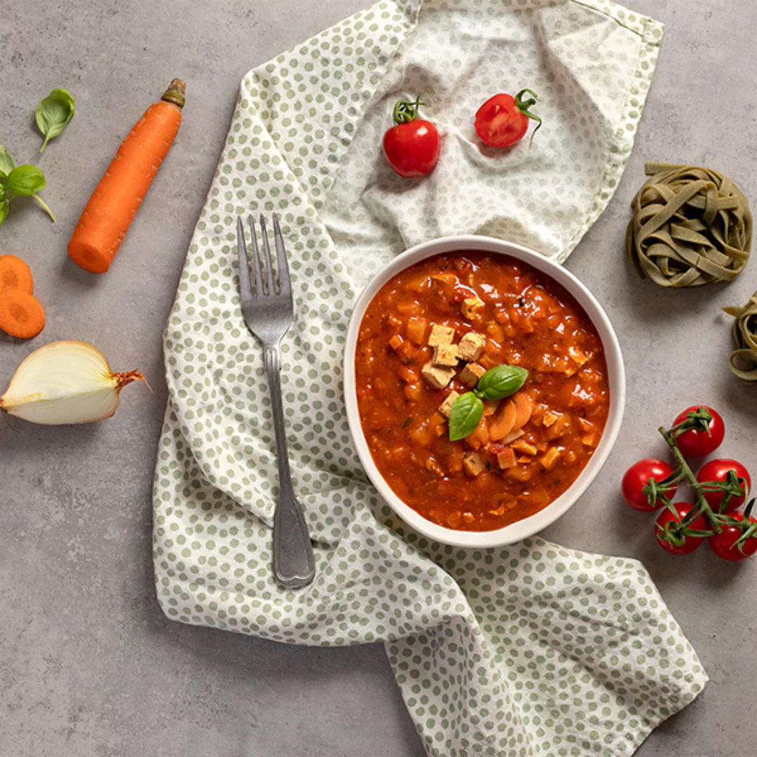 Brezglutenski bolognese s tofujem